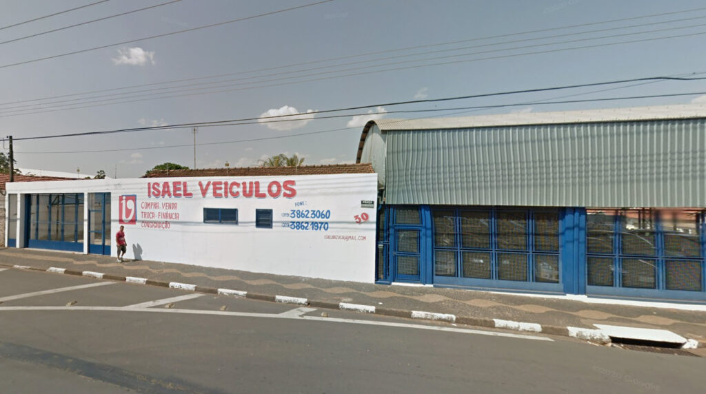 Fachada da Isael Veículos em Mogi Mirim